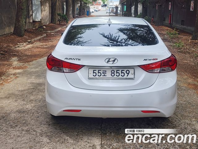 Hyundai AVANTE M16 GDI Luxury — пробег 84 038 км — фото 4 из 5