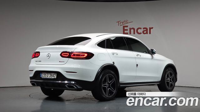 Mercedes-Benz GLC-Class GLC300 4MATIC Premium Coupe — пробег 27 964 км — фото 2 из 5
