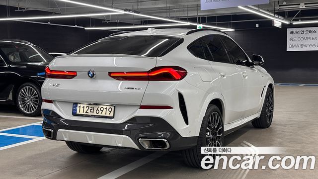 BMW X6 xDrive40i M Sport — пробег 56 733 км — фото 2 из 5