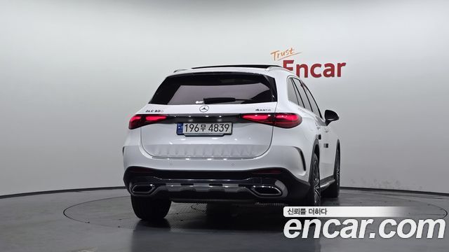 Mercedes-Benz GLC-Class GLC300 4MATIC AMG Line — пробег 32 081 км — фото 4 из 5