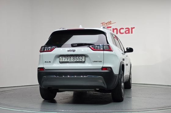 Jeep Cherokee 2.4 Limited AWD — пробег 75 683 км — фото 4 из 5