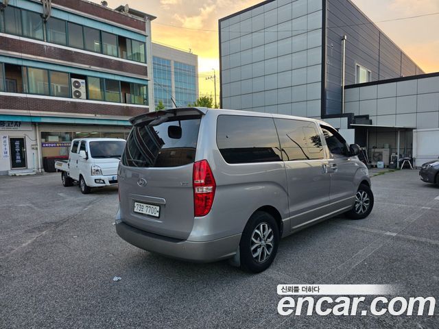 Hyundai Starex 12-Seater Wagon Modern Special — пробег 79 423 км — фото 3 из 5