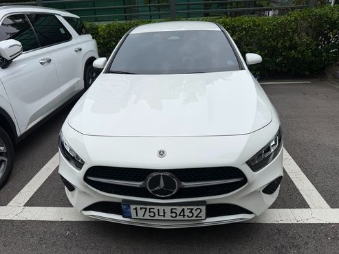 Mercedes-Benz A-Class A220 Sedan — пробег 17 000 км — фото 1 из 5