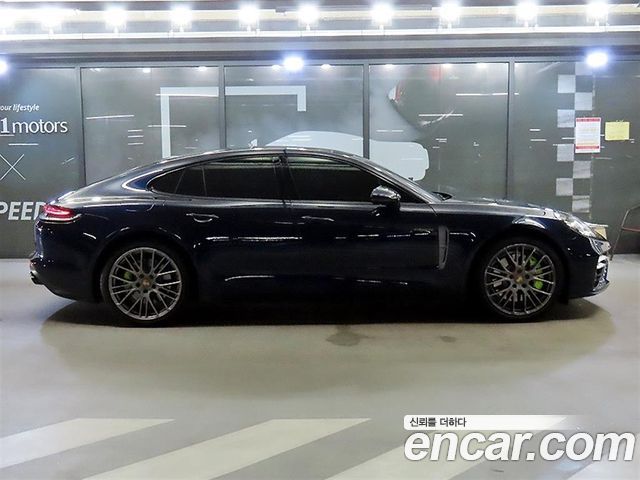 Porsche Panamera 2.9 AWD E-Hybrid Platinum Edition — пробег 41 799 км — фото 3 из 5