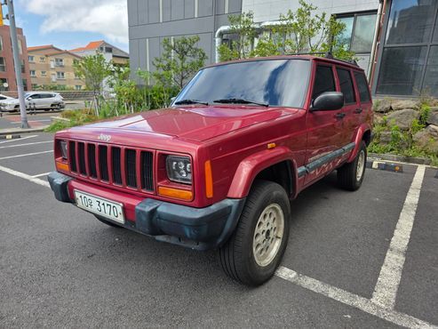 Jeep Cherokee 2.5 XJ — пробег 172 000 км — фото 3 из 5