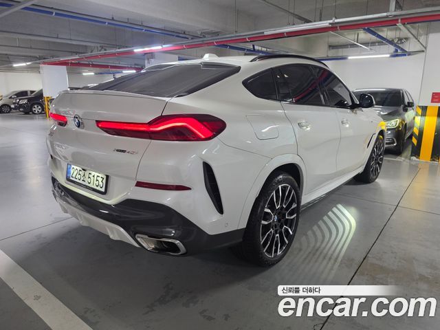 BMW X6 xDrive40i M Sport — пробег 25 889 км — фото 2 из 5
