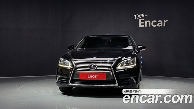 Lexus LS 5-seats Ottoman — пробег 98 640 км — фото 3 из 5