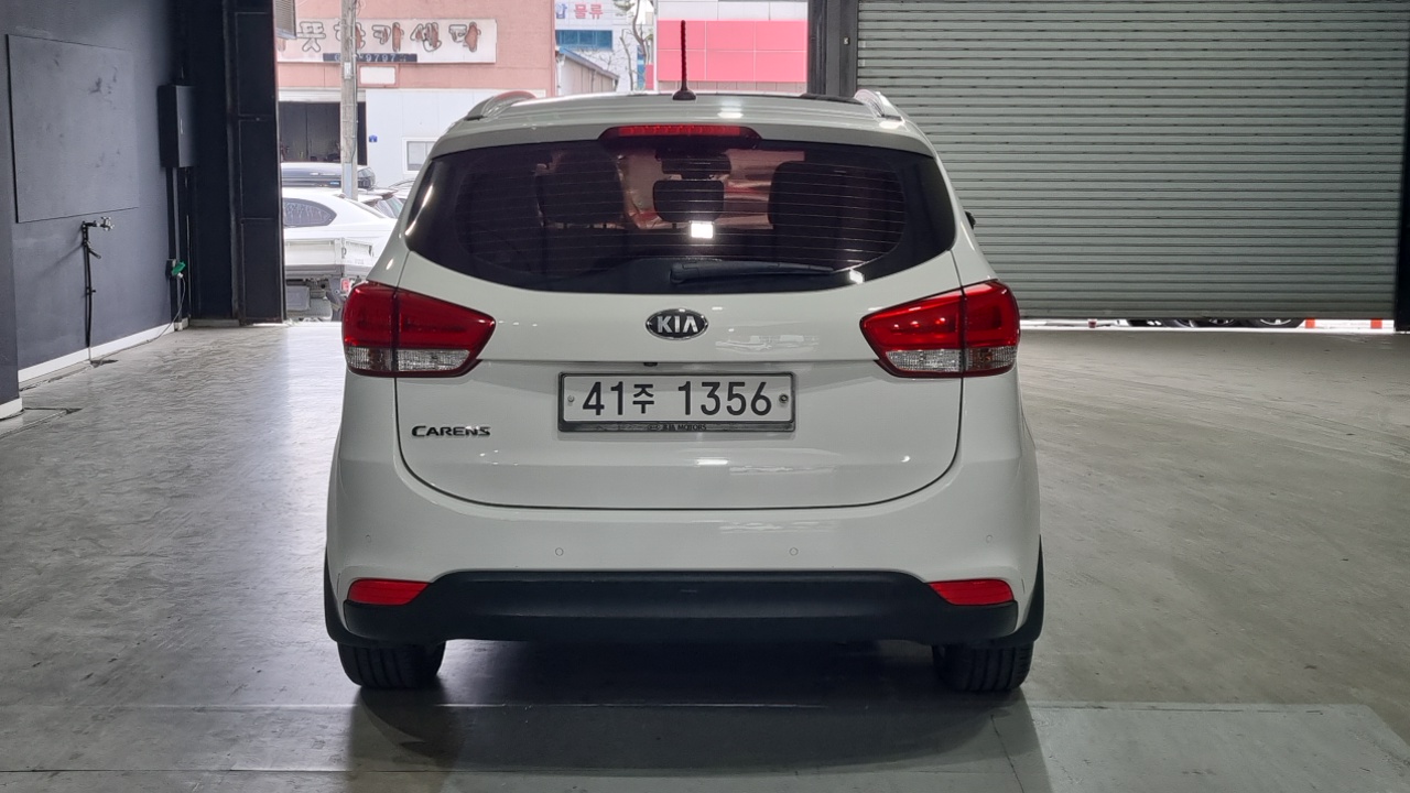 Kia Carens 2.0 LPi Prestige — пробег 124 833 км — фото 4 из 5