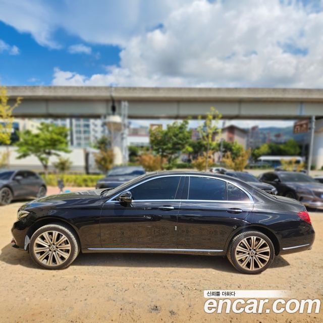 Mercedes-Benz E-Class E400 4MATIC Exclusive — пробег 224 550 км — фото 4 из 5