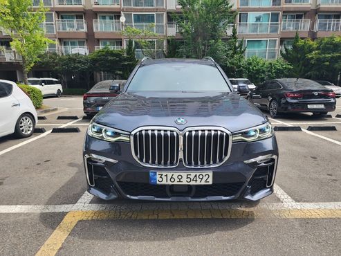 BMW X7 xDrive 40i M Sport 6STR — пробег 75 200 км — фото 1 из 5