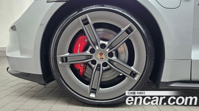 Porsche Taycan из Кореи Encar