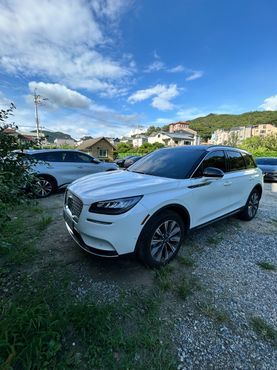 Lincoln Corsair 2.0 Reserve AWD — пробег 28 082 км — фото 2 из 5