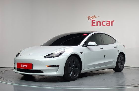 Tesla Model 3 RWD — пробег 72 623 км — фото 1 из 5