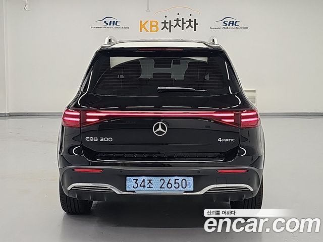Mercedes-Benz EQB EQB300 4MATIC AMG Line — пробег 17 156 км — фото 3 из 5