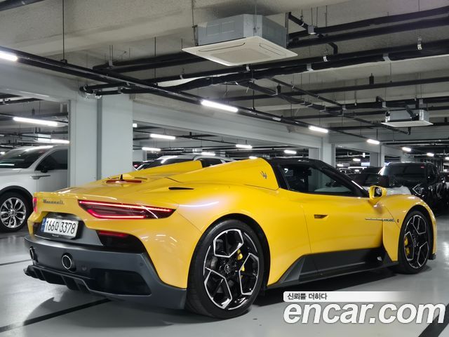Maserati MC20 из Кореи Encar