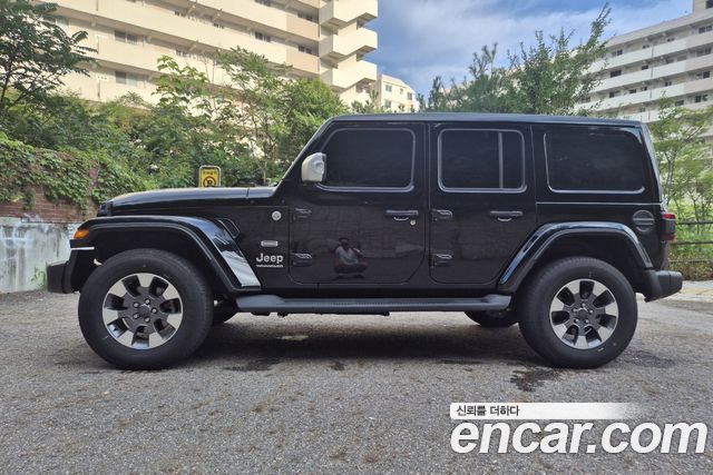 Jeep Wrangler 2.0 Overland Power Top 4Door — пробег 10 680 км — фото 3 из 5