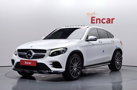 Mercedes-Benz GLC-Class GLC300 4MATIC AMG Line Coupe — пробег 55 408 км — фото 1 из 5