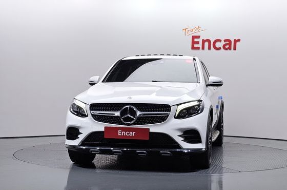 Mercedes-Benz GLC-Class GLC300 4MATIC AMG Line Coupe — пробег 55 408 км — фото 3 из 5