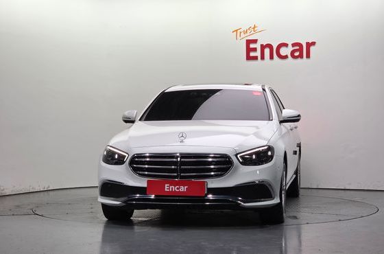 Mercedes-Benz E-Class E220d 4MATIC Exclusive — пробег 57 483 км — фото 3 из 5