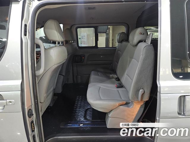 Hyundai Starex Van 5-Seater Modern — пробег 141 896 км — фото 5 из 5