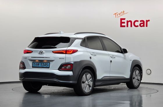 Hyundai Kona Premium — пробег 136 350 км — фото 2 из 5