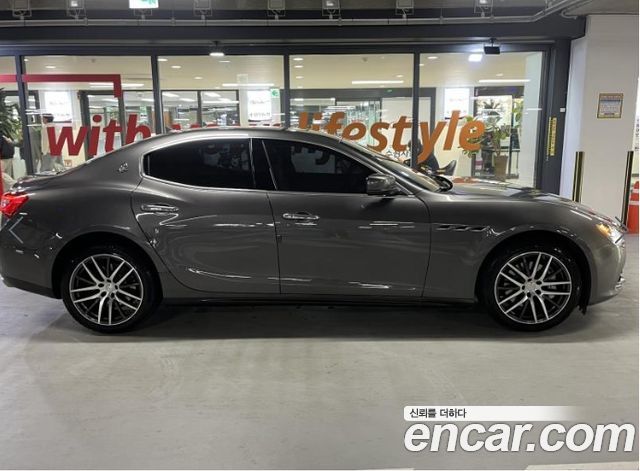 Maserati Ghibli из Кореи Encar