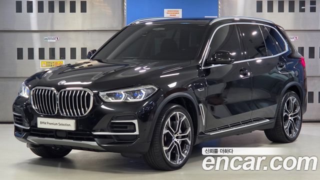BMW X5 xDrive 45e xLine — пробег 113 006 км — фото 1 из 5
