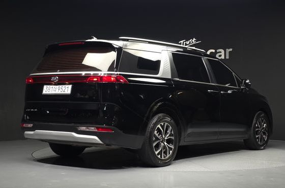 Kia Carnival Diesel 9-Seater Prestige — пробег 181 529 км — фото 2 из 5