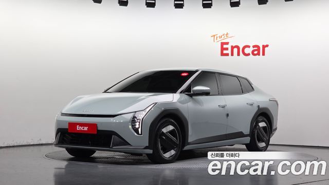 Kia EV4 из Кореи Encar