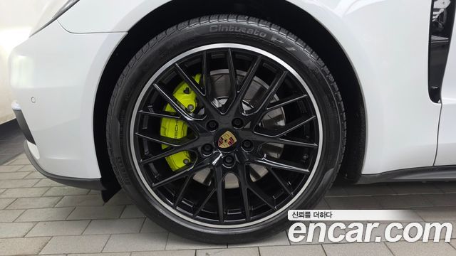 Porsche Panamera 2.9 AWD E-Hybrid — пробег 59 765 км — фото 5 из 5