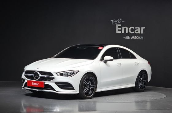Mercedes-Benz CLA-Class CLA250 4MATIC — пробег 12 632 км — фото 1 из 5