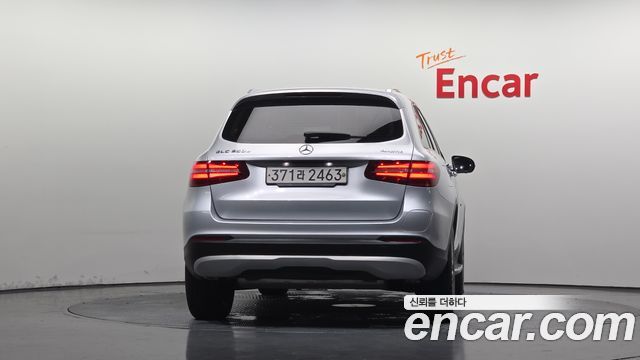 Mercedes-Benz GLC-Class GLC350e 4MATIC Premium — пробег 75 864 км — фото 4 из 5