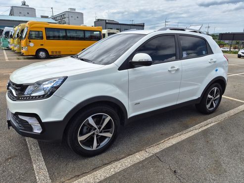 Ssangyong KORANDO 2.2 RX 4WD DLX — пробег 64 428 км — фото 1 из 5