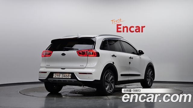 Kia Niro из Кореи Encar