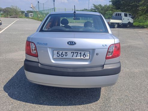 Kia pride 4DR 1.4 DOHC LX — пробег 65 900 км — фото 4 из 5