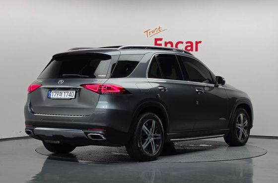 Mercedes-Benz GLE-Class GLE300d 4MATIC — пробег 42 688 км — фото 2 из 5