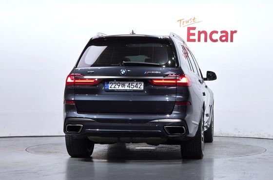 BMW X7 M50i 6STR — пробег 67 365 км — фото 4 из 5