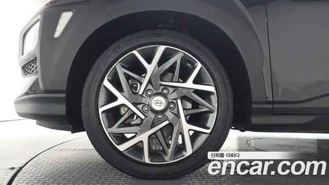 Hyundai Kona из Кореи Encar