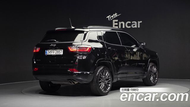 Jeep Compass из Кореи Encar