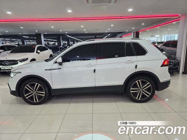 Volkswagen Tiguan 2.0 TDI Prestige — пробег 29 176 км — фото 3 из 5