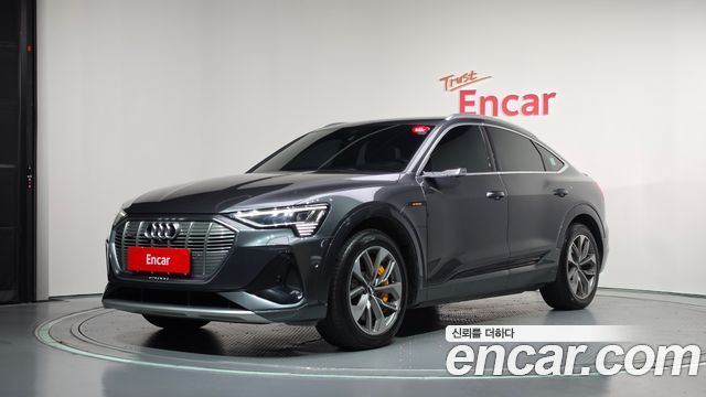 Audi e-tron 55 Quattro Sportback — пробег 86 304 км — фото 1 из 5