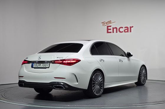 Mercedes-Benz C-Class C300 4MATIC AMG Line — пробег 66 274 км — фото 2 из 5