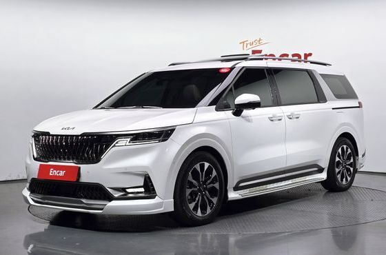Kia Carnival Diesel 7-Seater Signature — пробег 67 058 км — фото 1 из 5