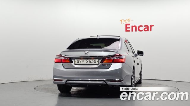 Honda Accord 2.0 Hybrid 9th — пробег 126 179 км — фото 4 из 5