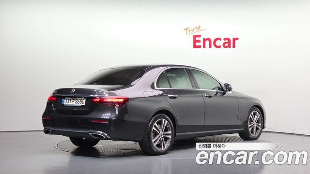Mercedes-Benz E-Class из Кореи Encar