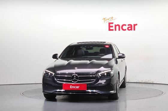 Mercedes-Benz E-Class E350 4MATIC Avantgarde — пробег 72 217 км — фото 3 из 5