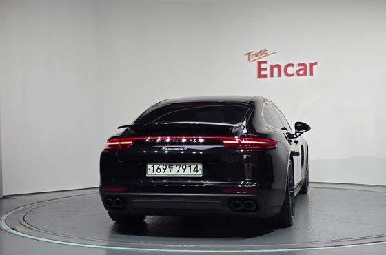 Porsche Panamera 3.0 AWD — пробег 91 090 км — фото 4 из 5