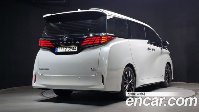 Toyota Alphard 2.5 HEV Executive AWD — пробег 19 210 км — фото 2 из 5