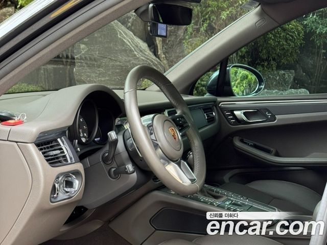 Porsche Macan из Кореи Encar