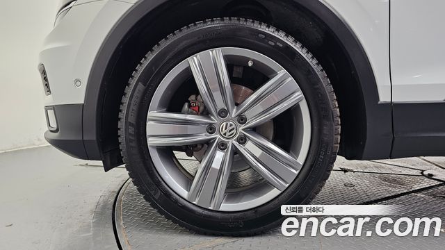 Volkswagen Tiguan 2.0 TDI 4Motion Prestige — пробег 132 685 км — фото 5 из 5